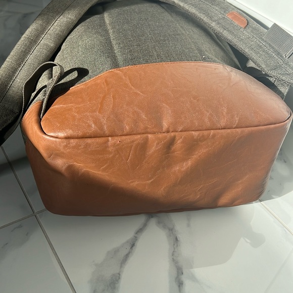 HERSCHEL SUPPLY CO. Heritage Canteen Crosshatch Saddle Brown Full Size Backpack - Picture 6 of 16